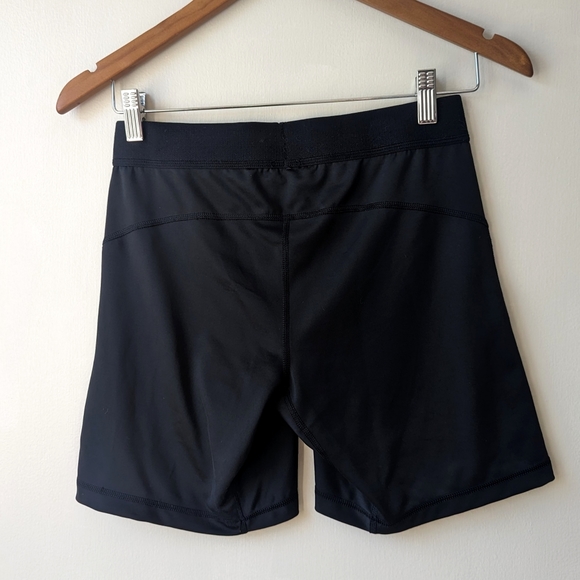 Adidas Techfit shorts - Picture 2 of 4